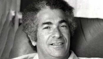 إن السعادة تنتقل بالعدوى.. لا تنتظر عدوى أحد.. كن حاملاً لهذا الميكروب